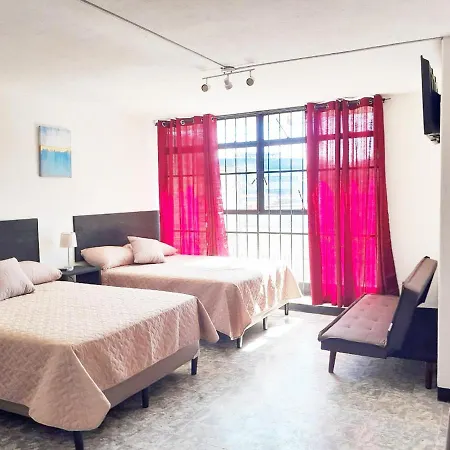 Hospedaje Via 7